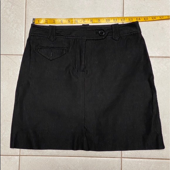 Black mini-skort. - Picture 1 of 5